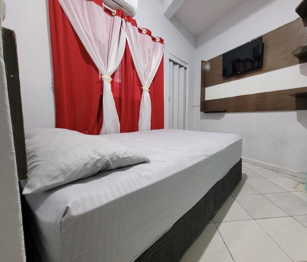 Hostel Sion - Apartamentos อิตันญาเอม ภายนอก รูปภาพ