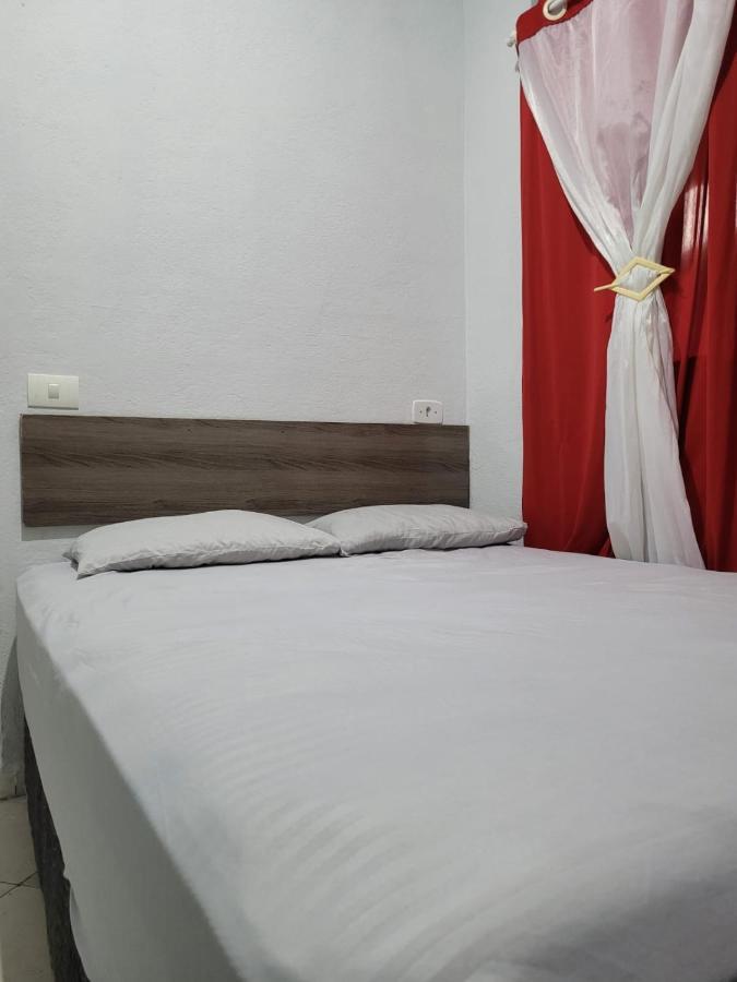 Hostel Sion - Apartamentos อิตันญาเอม ภายนอก รูปภาพ