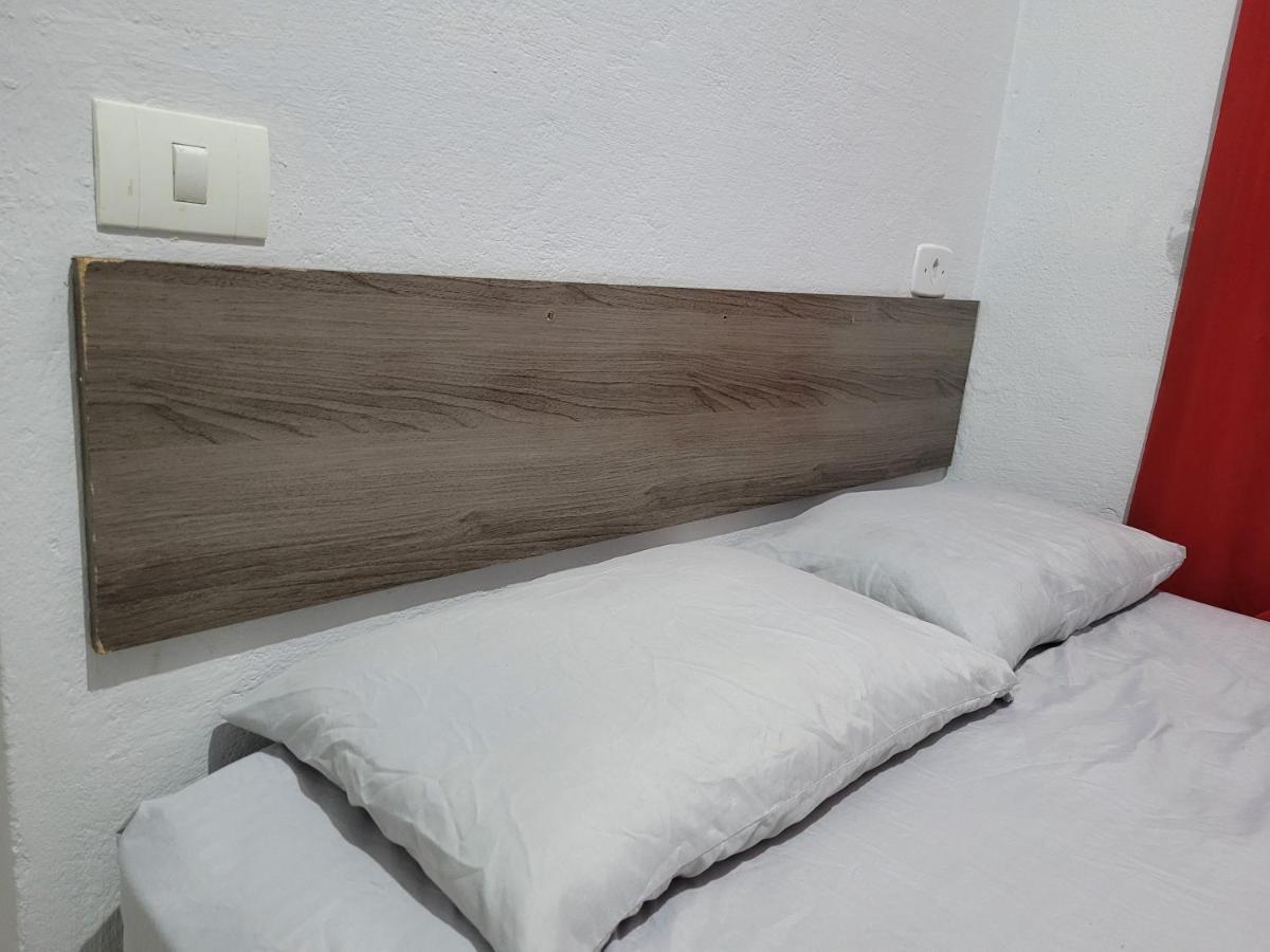 Hostel Sion - Apartamentos อิตันญาเอม ภายนอก รูปภาพ