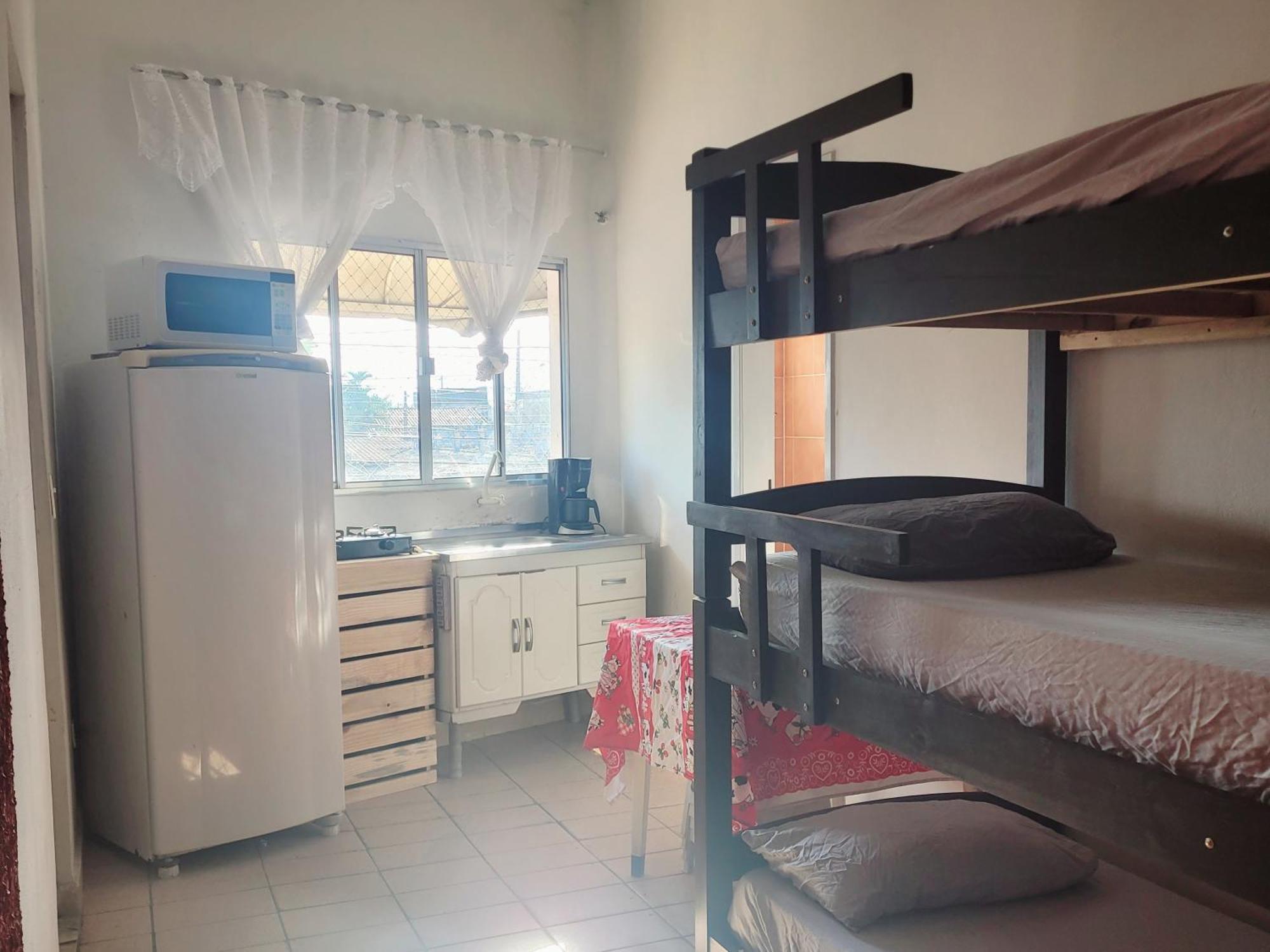 Hostel Sion - Apartamentos อิตันญาเอม ภายนอก รูปภาพ