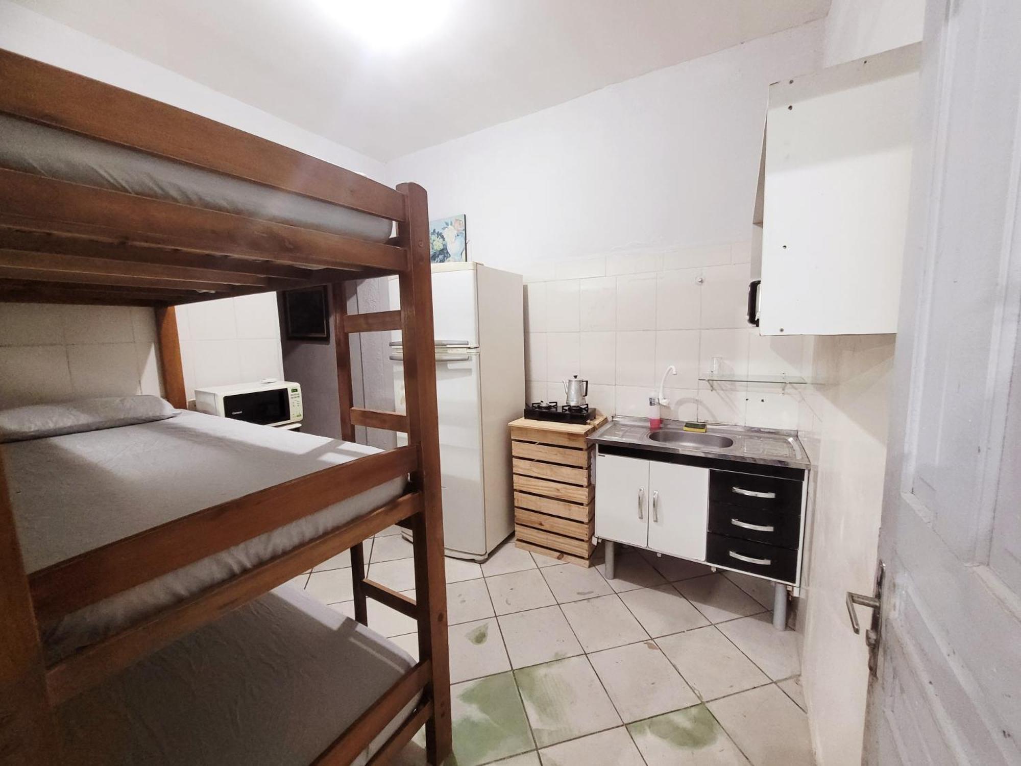 Hostel Sion - Apartamentos อิตันญาเอม ภายนอก รูปภาพ